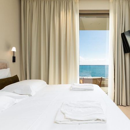 Kales Sea View Suites 이라피트라 외부 사진