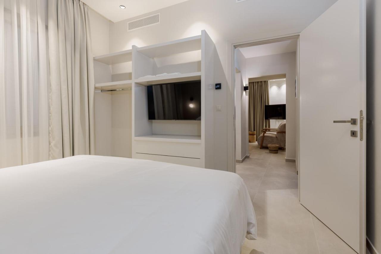 Kales Sea View Suites 이라피트라 외부 사진