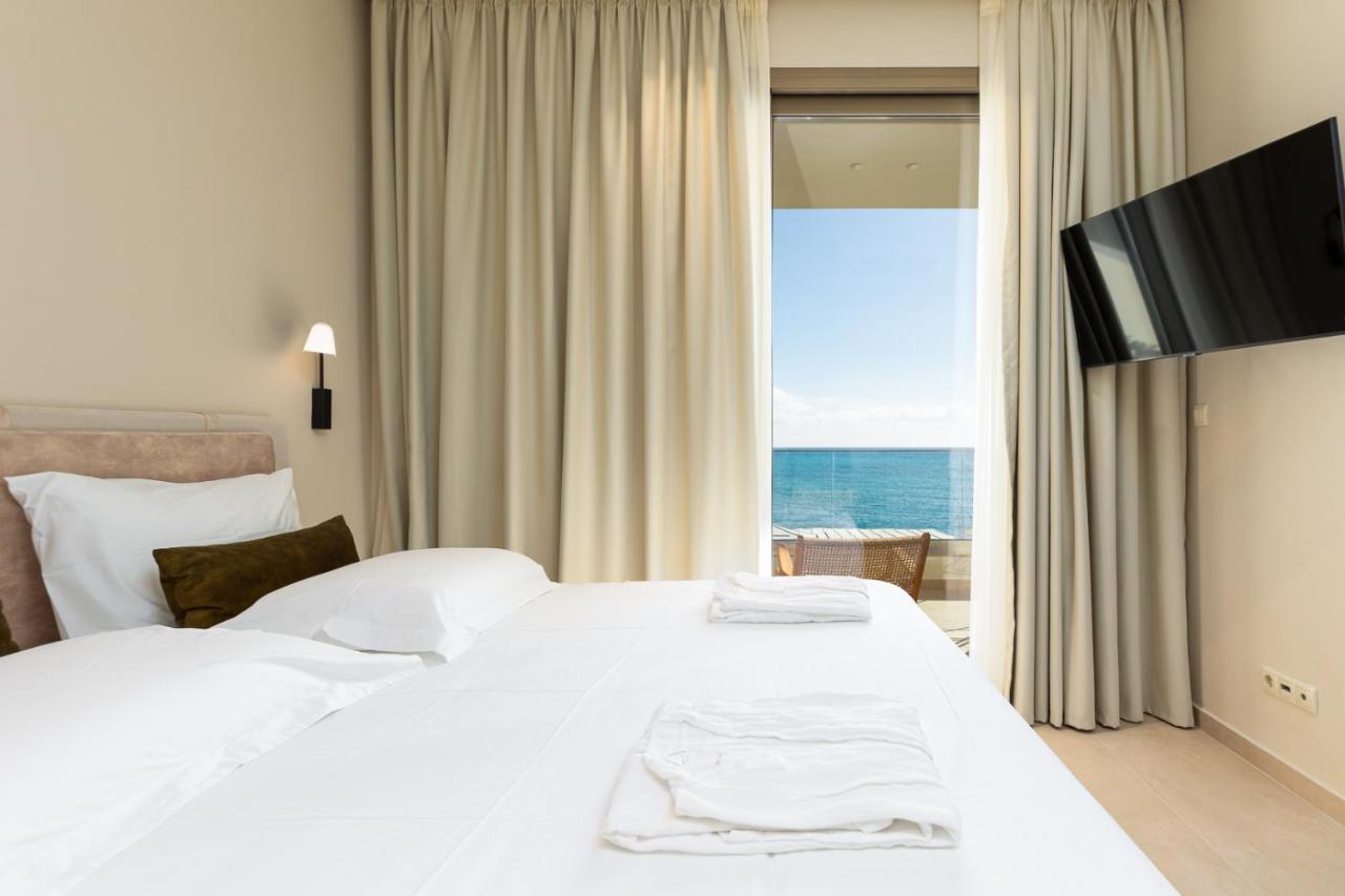 Kales Sea View Suites 이라피트라 외부 사진