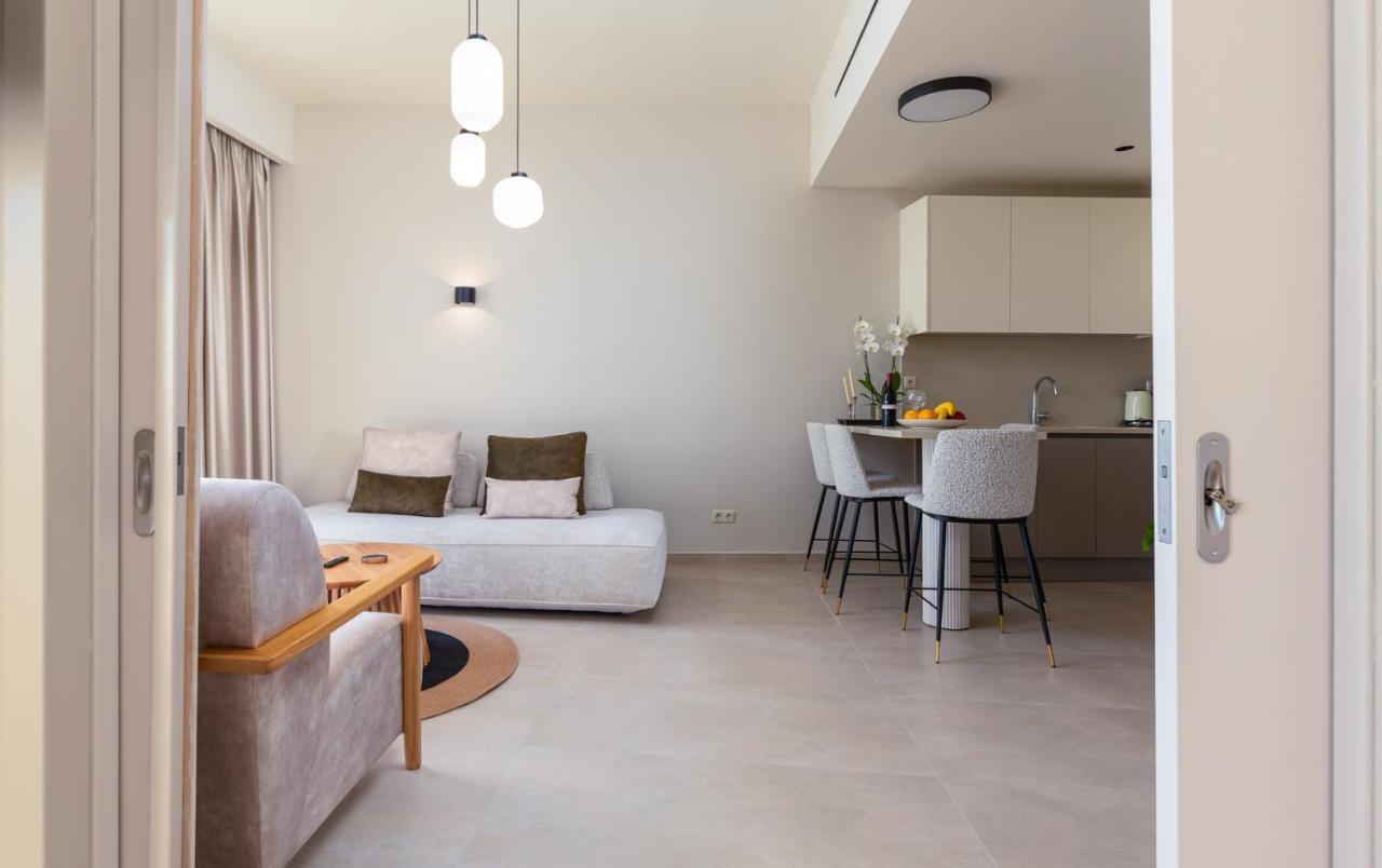 Kales Sea View Suites 이라피트라 외부 사진