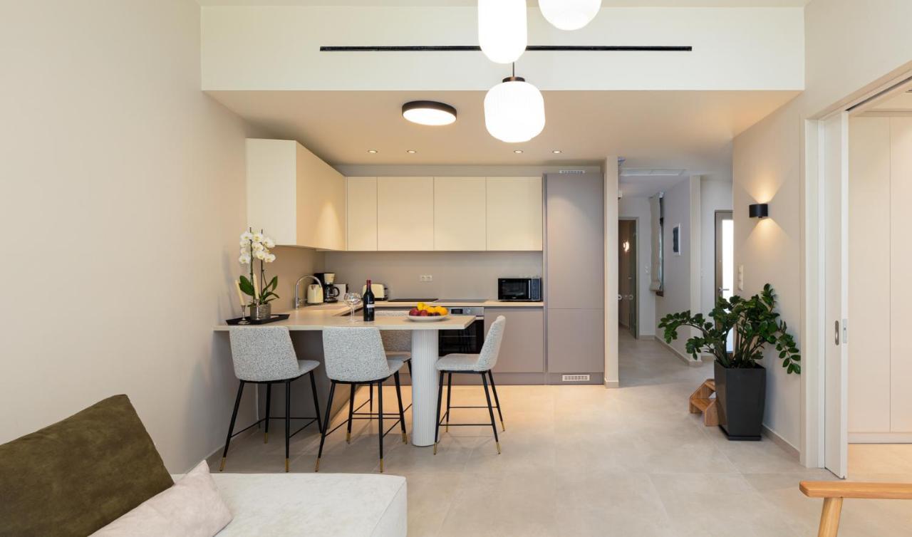Kales Sea View Suites 이라피트라 외부 사진